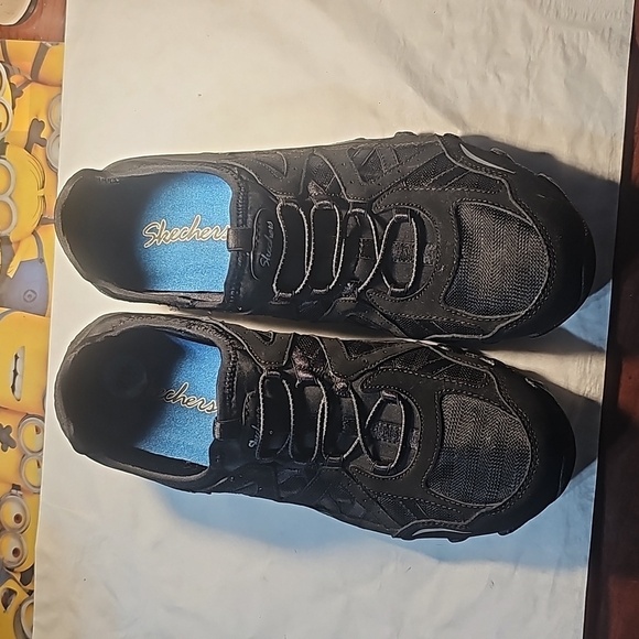 Skechers Slip on Sneakers - Picture 1 of 6